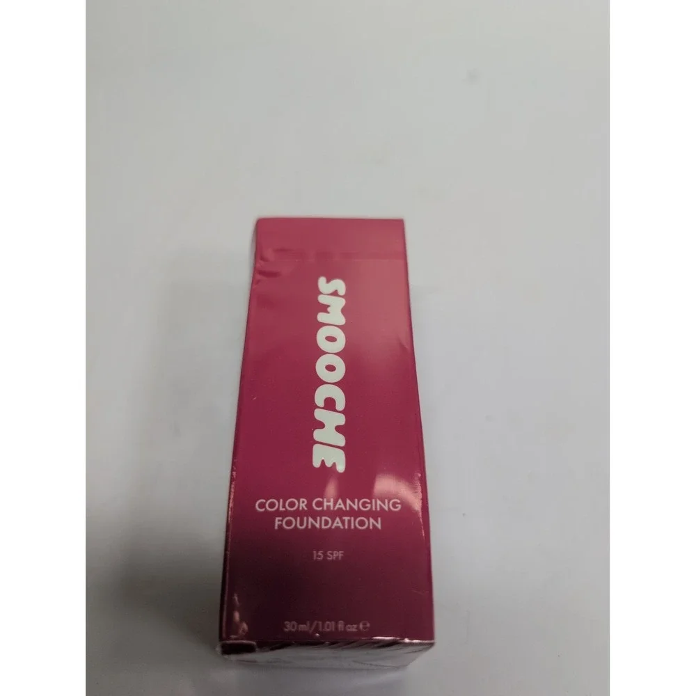Smooche color changing foundation New